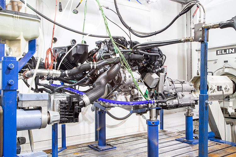 Engine mounted on a test bench for propulsion system validation